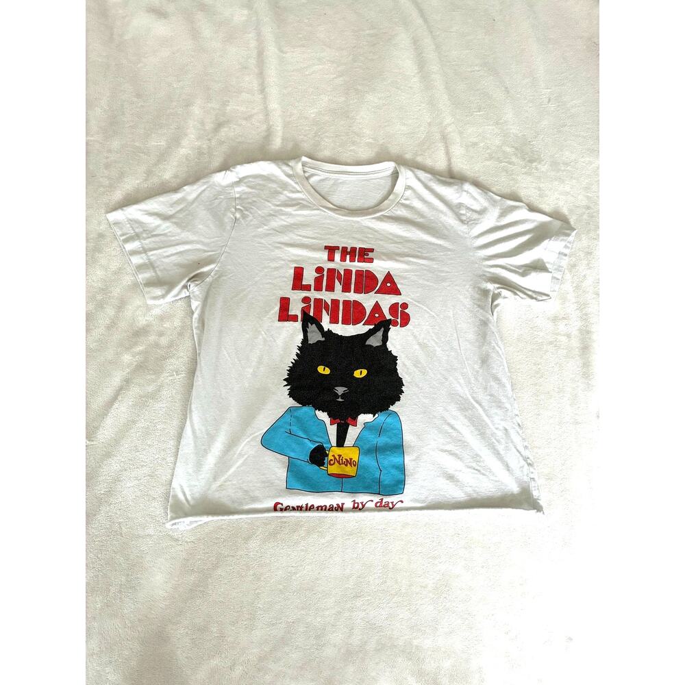 The Linda Lindas Cat Graphic Cropped T Shirt White